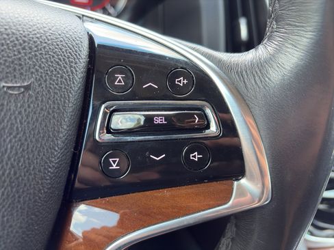 Used 2019 Cadillac Escalade Luxury RWD image 23