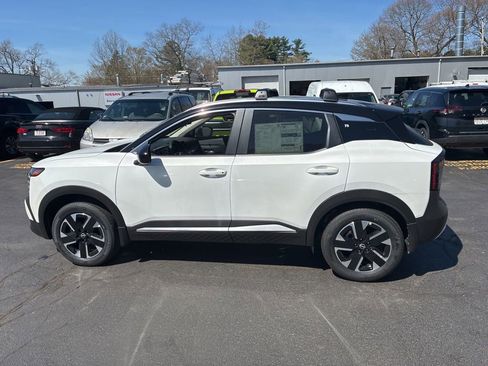 New 2026 Nissan Kicks SV w/ Cold Weather Package AWD/4WD image 4