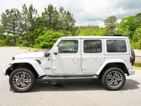 Used 2024 Jeep Wrangler High Altitude AWD/4WD image 5
