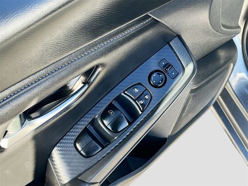 Used 2023 Nissan Sentra SV image 17