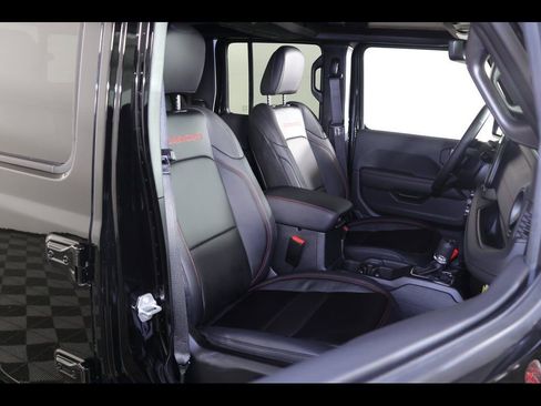 New 2025 Jeep Gladiator Rubicon image 22