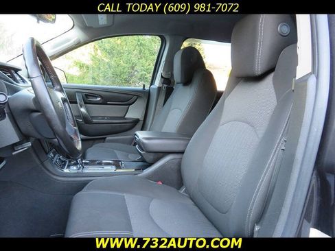 Used 2016 Chevrolet Traverse LT w/ Style and Technology Package AWD/4WD image 23