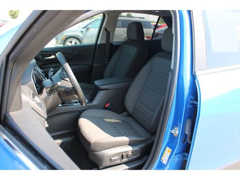 Used 2024 Chevrolet Equinox LT w/ LPO, Floor Liner Package image 12