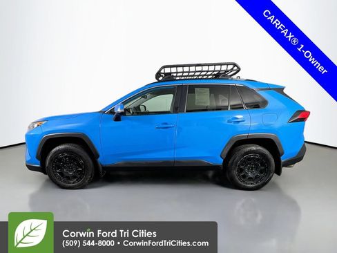 Used 2019 Toyota RAV4 LE w/ All Weather Liner Package AWD/4WD image 6