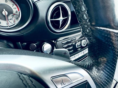 Used 2014 Mercedes-Benz SL 550 image 39