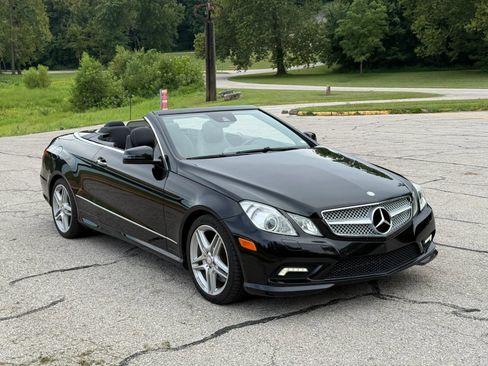Used 2011 Mercedes-Benz E 550 Cabriolet image 11