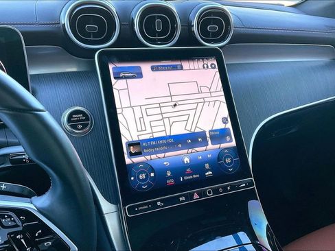 Used 2024 Mercedes-Benz GLC 300 image 25