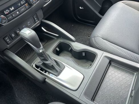 New 2025 Nissan Frontier SV w/ SV Convenience Package RWD image 14