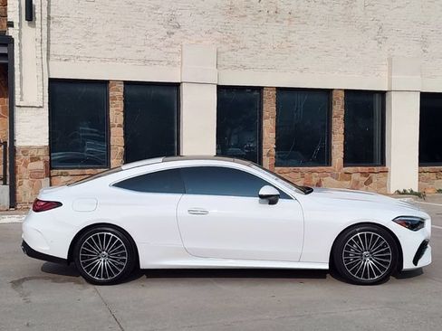 Used 2025 Mercedes-Benz CLE 450 4MATIC Coupe image 2