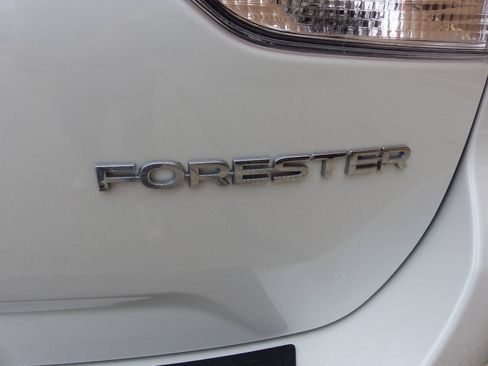 Used 2023 Subaru Forester Limited w/ Popular Package #2 AWD/4WD image 10