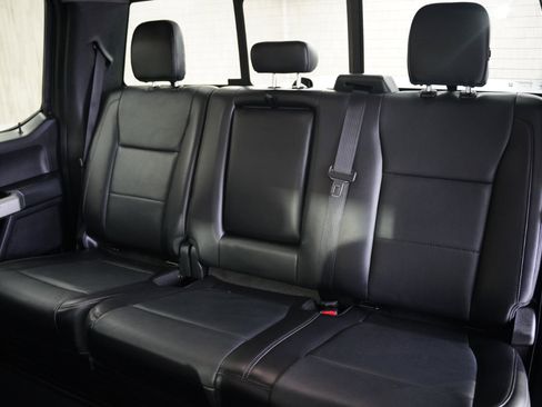 Used 2017 Ford F350 Lariat w/ Chrome Package image 33