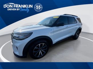 Used 2025 Ford Explorer ST-Line video 1