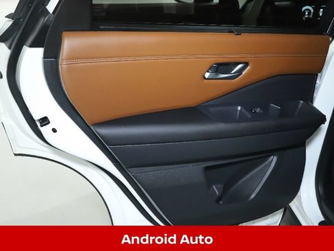 Certified 2024 Nissan Pathfinder Platinum w/ Cargo Package AWD/4WD image 15