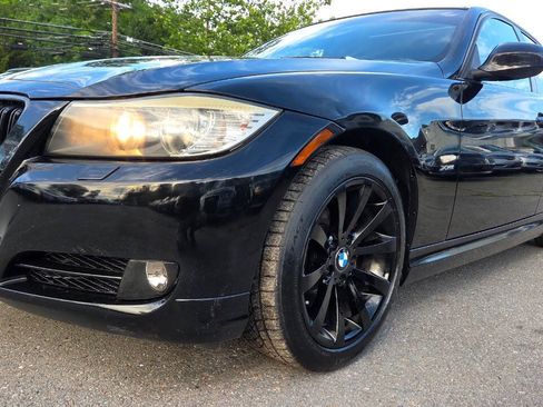 Used 2011 BMW 328i xDrive Sedan AWD/4WD image 7