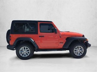 Used 2023 Jeep Wrangler Sport AWD/4WD video 4