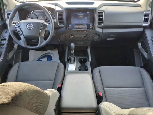 Used 2023 Nissan Frontier SV image 15