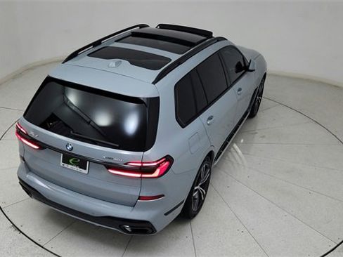 Used 2026 BMW X7 xDrive40i image 19