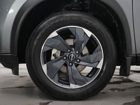 Used 2025 Nissan Rogue SV AWD/4WD image 31