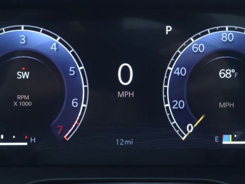 New 2025 Jeep Grand Cherokee Limited w/ Black Appearance Package AWD/4WD image 31