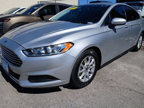 Used 2015 Ford Fusion S FWD image 1
