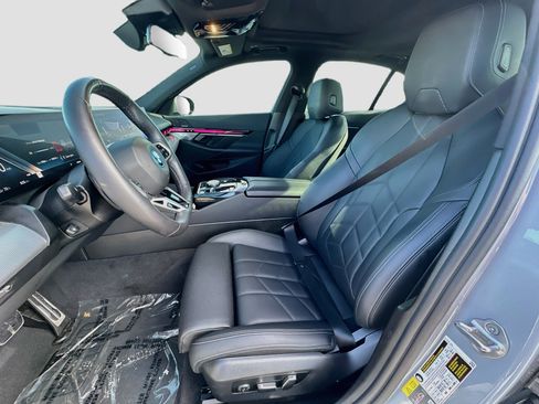 Certified 2025 BMW i5 eDrive40 w/ M Sport Package AWD/4WD image 21