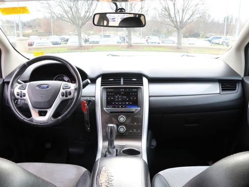 Used 2013 Ford Edge SEL image 16
