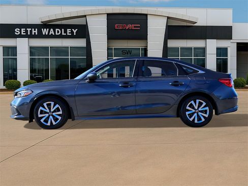 Used 2023 Honda Civic LX image 4