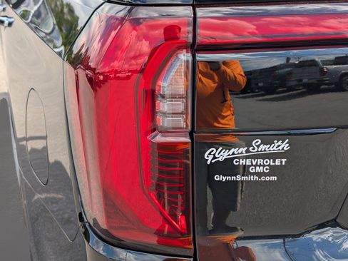 New 2026 GMC Yukon XL Denali RWD image 17