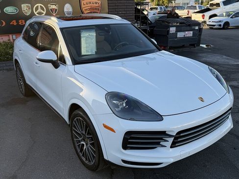 Used 2021 Porsche Cayenne AWD/4WD image 22