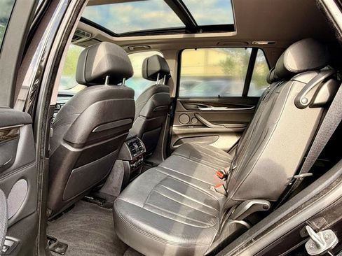 Used 2015 BMW X5 xDrive50i w/ Executive Package AWD/4WD image 9