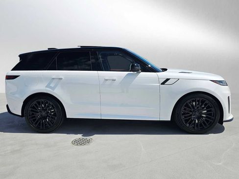 Used 2026 Land Rover Range Rover Sport SV AWD/4WD image 2