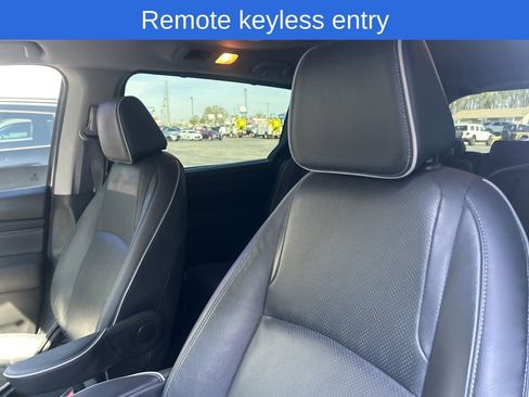 Used 2023 Honda Odyssey Elite image 8