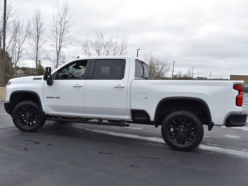 Used 2025 Chevrolet Silverado 3500 LT w/ Trail Boss Package AWD/4WD image 10