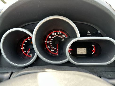 Used 2009 Toyota Matrix S image 15