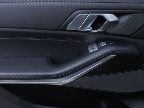 Used 2025 BMW X7 M60i image 33