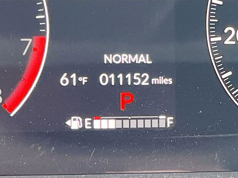 Used 2025 Honda Odyssey Elite image 12