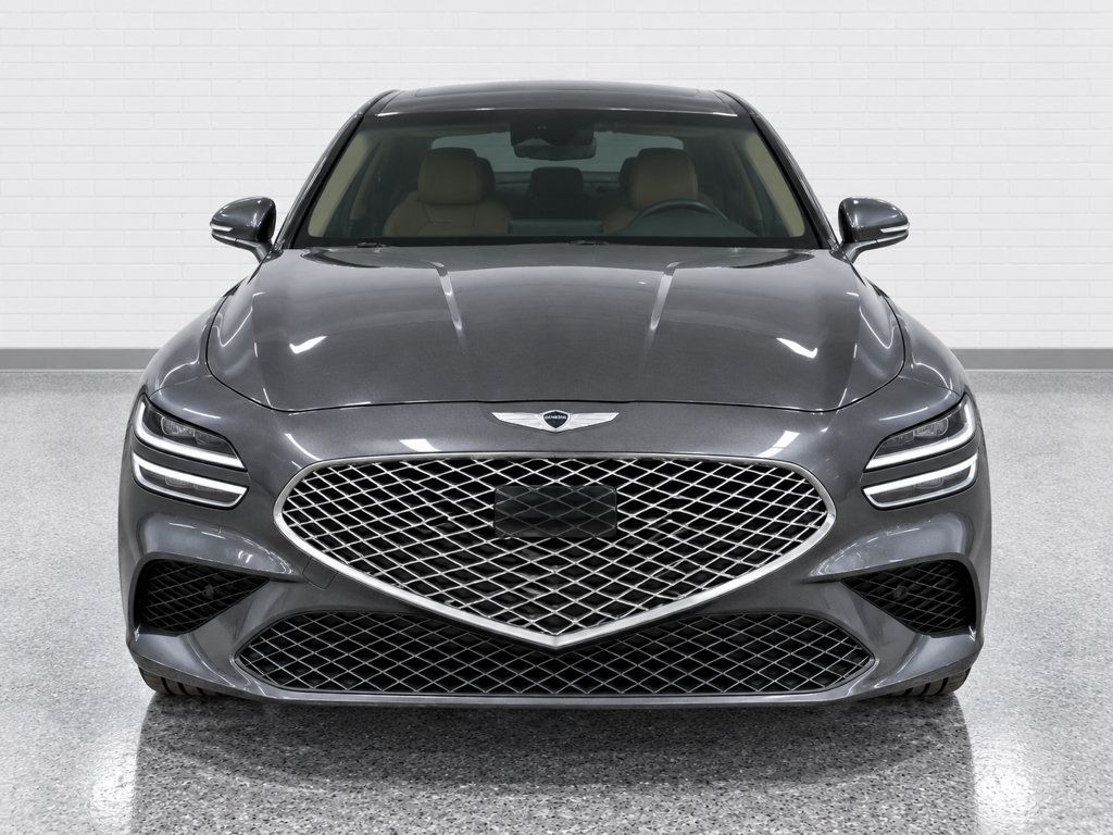 Used 2022 Genesis G70 2.0T w/ Prestige Package RWD image 7