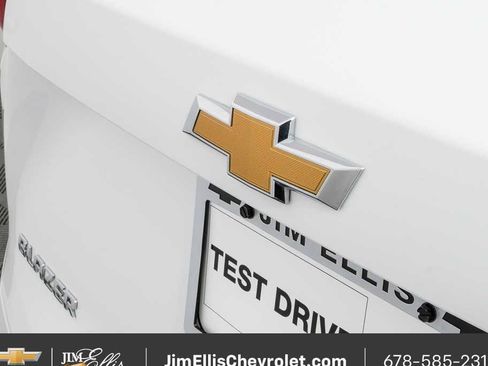 Certified 2025 Chevrolet Blazer LT FWD image 33