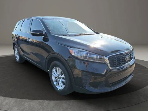 Used 2019 Kia Sorento L FWD image 3