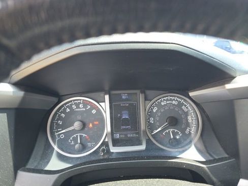 Used 2020 Toyota Tacoma SR5 image 10
