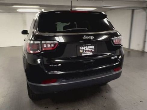 Used 2024 Jeep Compass Latitude AWD/4WD image 7