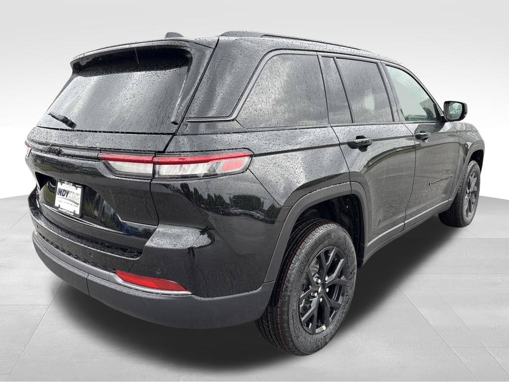 New 2026 Jeep Grand Cherokee Altitude AWD/4WD image 3