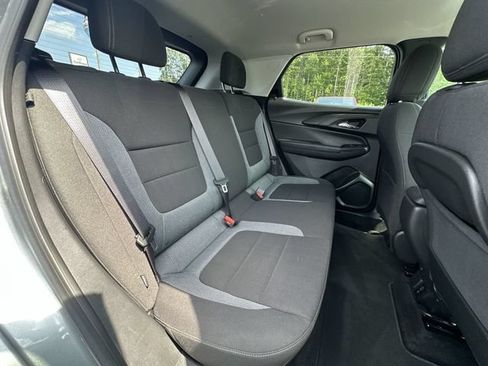 Used 2023 Chevrolet TrailBlazer LT w/ Convenience Package FWD image 24