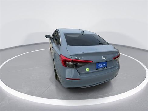 Used 2024 Honda Civic Touring image 9