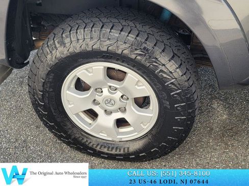 Used 2015 Toyota Tacoma 4x4 Double Cab w/ TRD Off-Road Package image 8