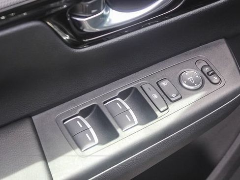 Used 2025 Honda CR-V EX-L image 26