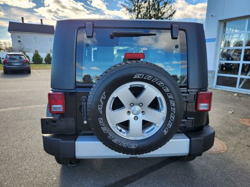 Used 2010 Jeep Wrangler Sahara w/ Dual Top Group image 10