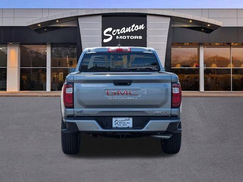 New 2026 GMC Canyon AT4 AWD/4WD image 4