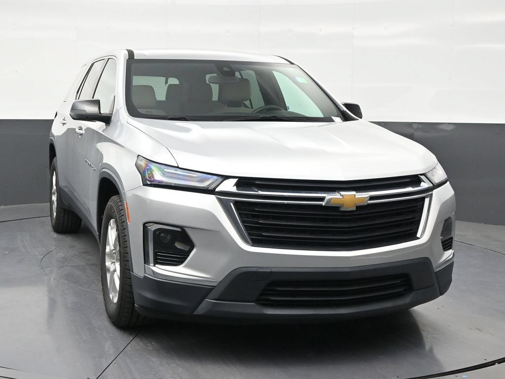 Used 2022 Chevrolet Traverse LS FWD image 7