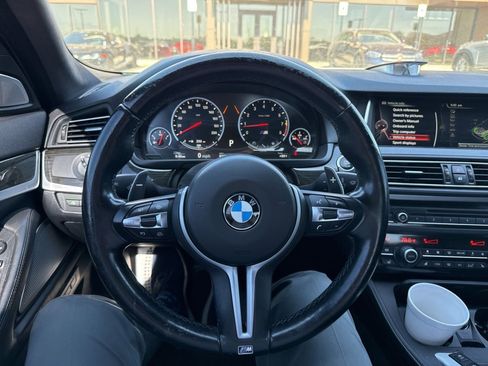 Used 2015 BMW M5 RWD image 6